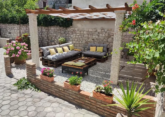 **Stone House ** Trogir Center ** Old Town