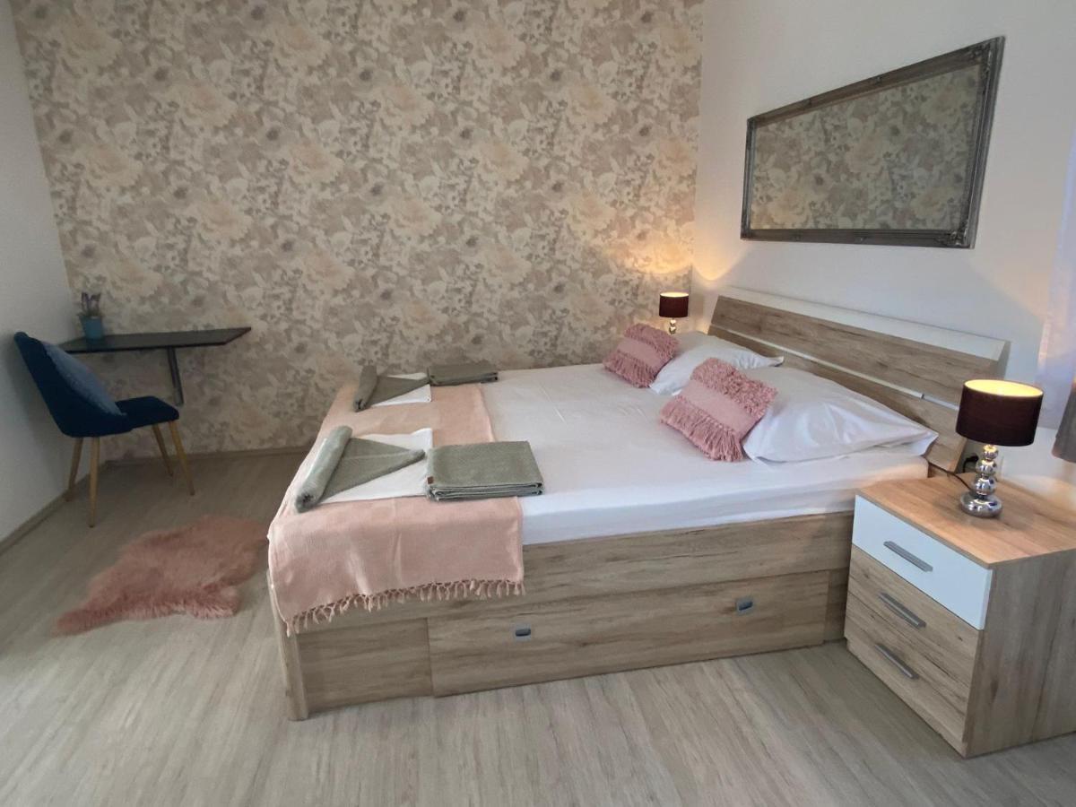 Apartment **stone House ** Center ** Old Town *