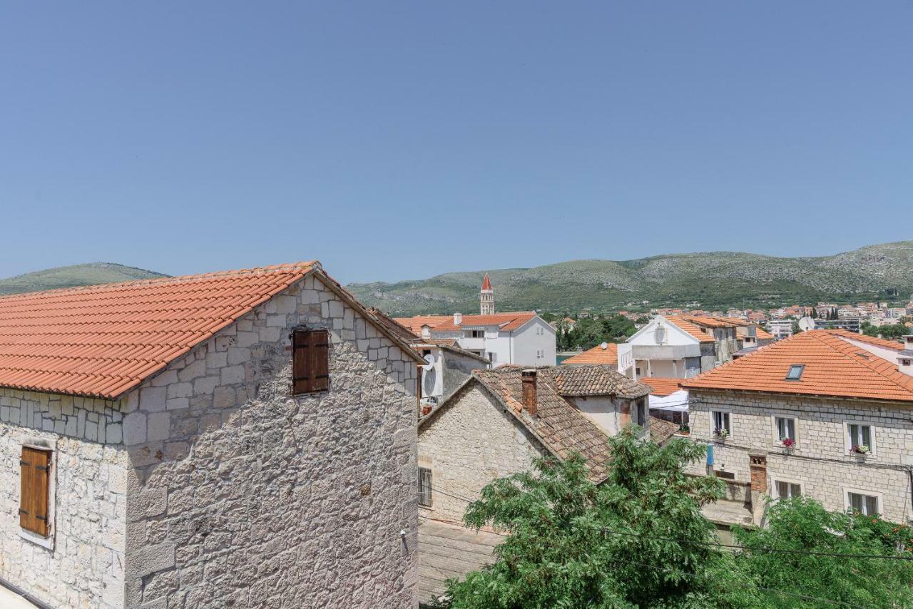 **stone House ** Center ** Old Town Apartment